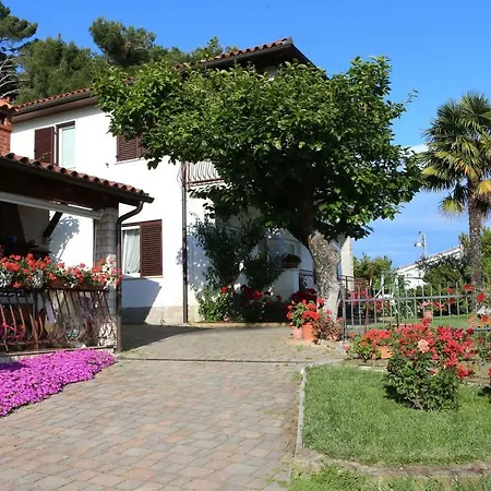 Sea View Apartments Portoroz Zm Exterior photo